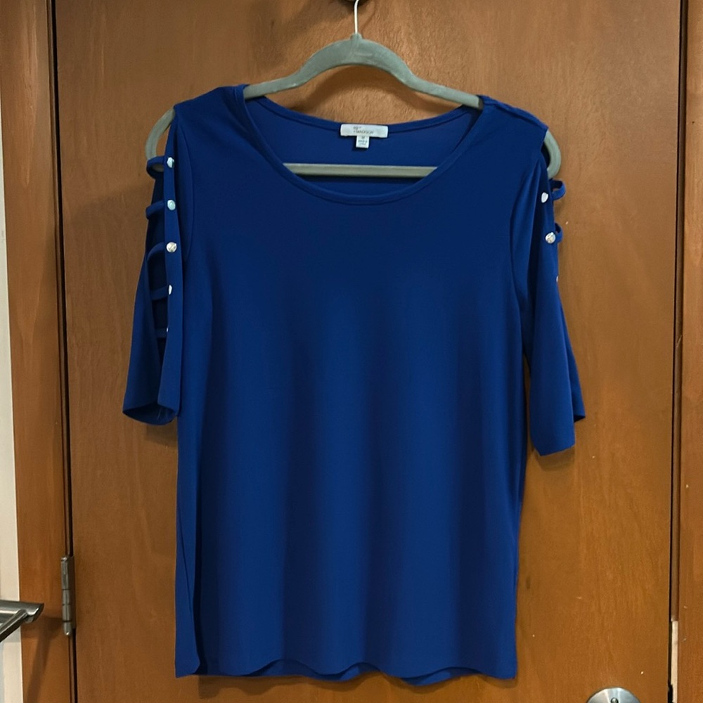 M 89th & Madison Blue Top